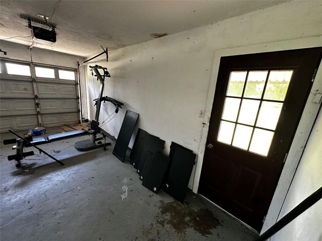 205 Honeysuckle Drive, Baytown, TX 77520