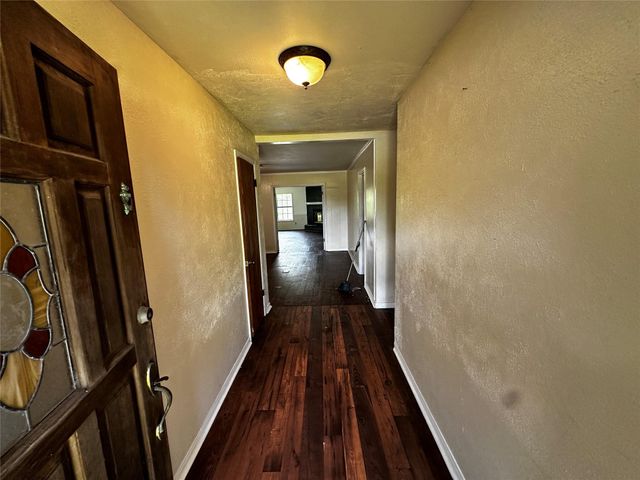 205 Honeysuckle Drive, Baytown, TX 77520