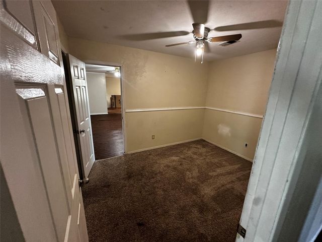 205 Honeysuckle Drive, Baytown, TX 77520