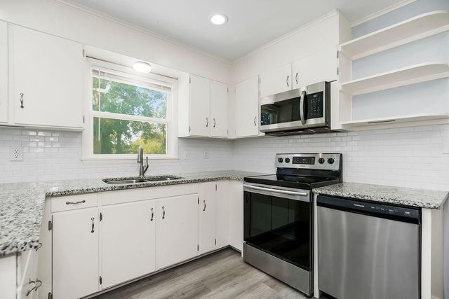 6211 E 99th Street, Kansas City, MO 64134