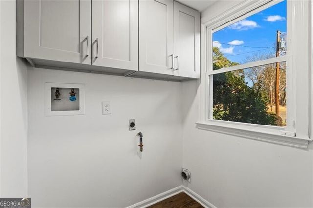 1106 Aurora Court, Dunwoody, GA 30338