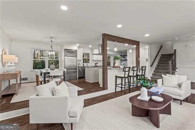 1106 Aurora Court, Dunwoody, GA 30338