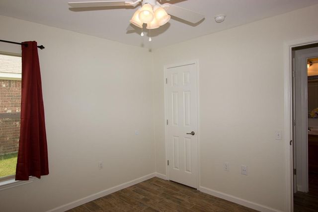 7304 S Glenn ST, Austin, TX 78744