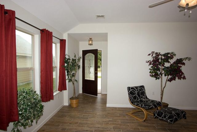 7304 S Glenn ST, Austin, TX 78744