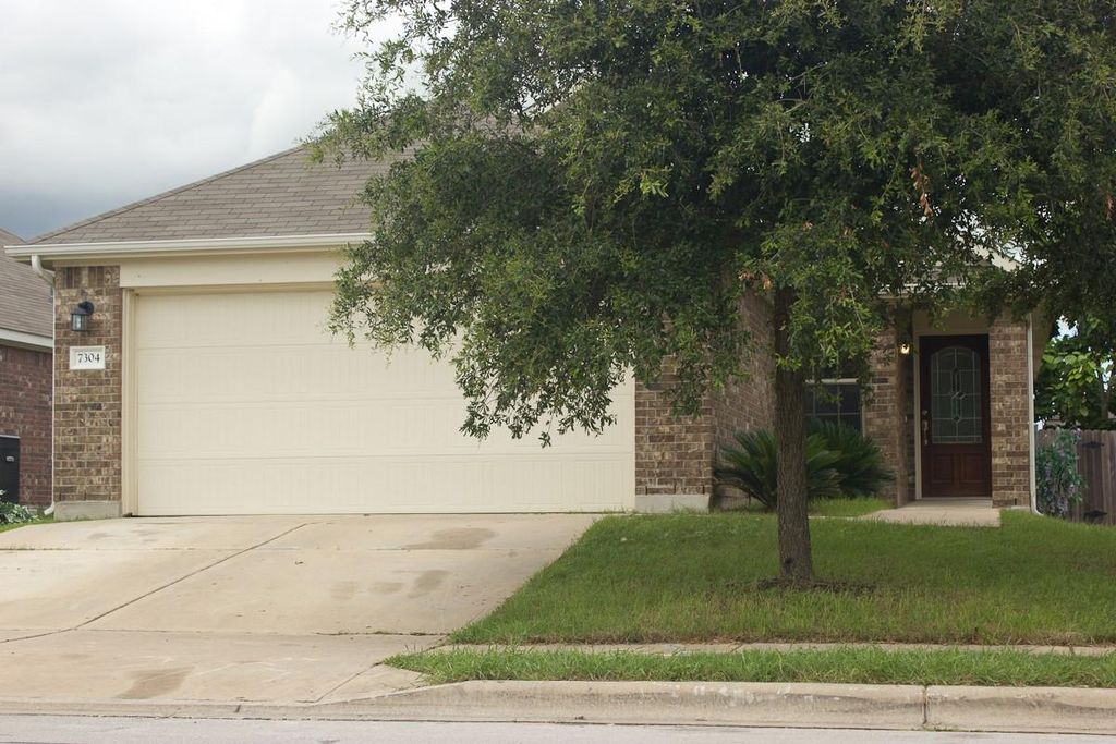 7304 S Glenn ST, Austin, TX 78744
