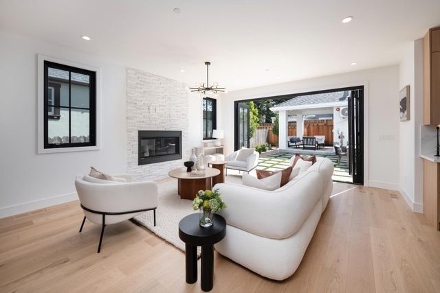 2615 Hillside Drive, Burlingame, CA 94010