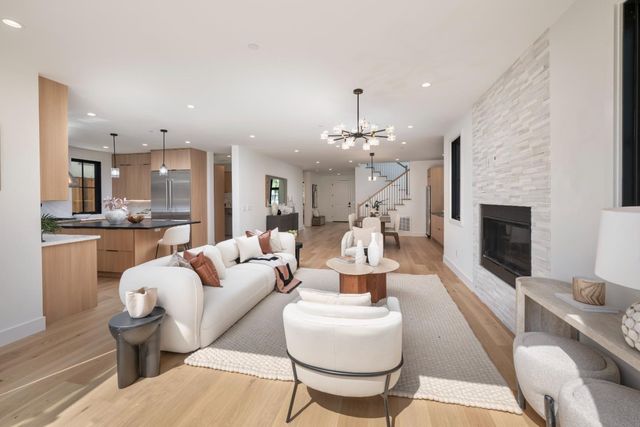 2615 Hillside Drive, Burlingame, CA 94010