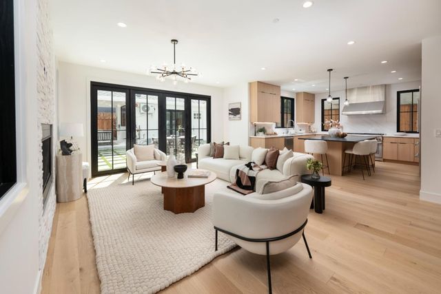 2615 Hillside Drive, Burlingame, CA 94010