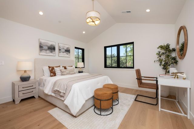 2615 Hillside Drive, Burlingame, CA 94010