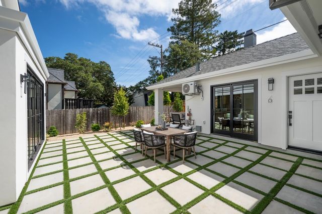 2615 Hillside Drive, Burlingame, CA 94010