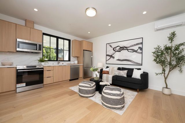 2615 Hillside Drive, Burlingame, CA 94010