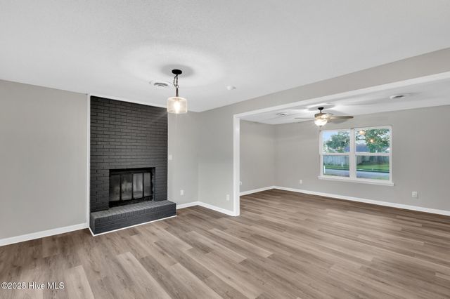 411 Cardinal Drive, Jacksonville, NC 28546