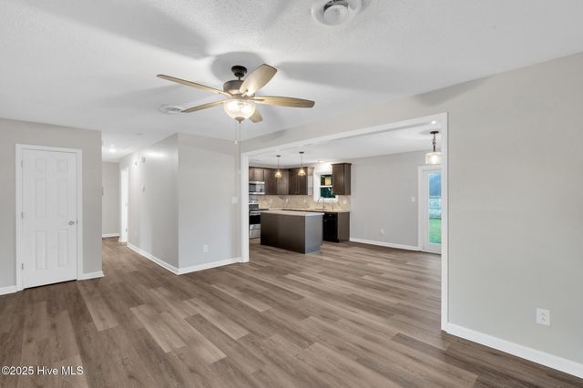 411 Cardinal Drive, Jacksonville, NC 28546