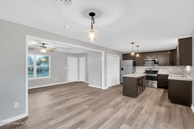 411 Cardinal Drive, Jacksonville, NC 28546