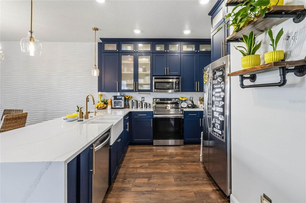 Image 15 of property listing at 3623 RODRICK CIRCLE, Orlando, FL 32824