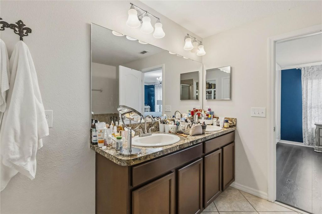 Image 28 of property listing at 3623 RODRICK CIRCLE, Orlando, FL 32824