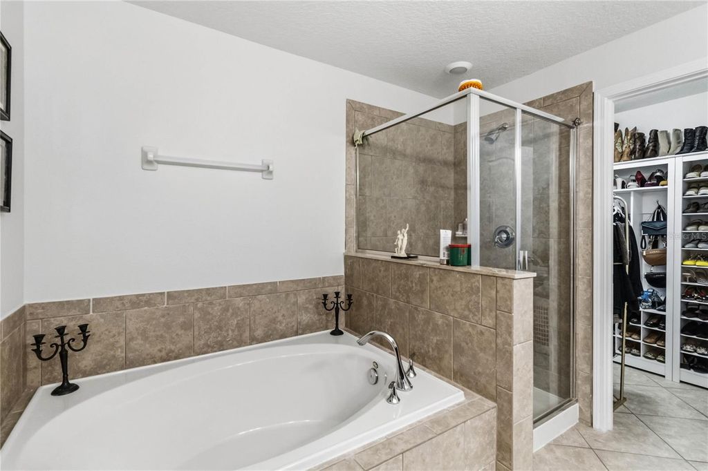 Image 29 of property listing at 3623 RODRICK CIRCLE, Orlando, FL 32824