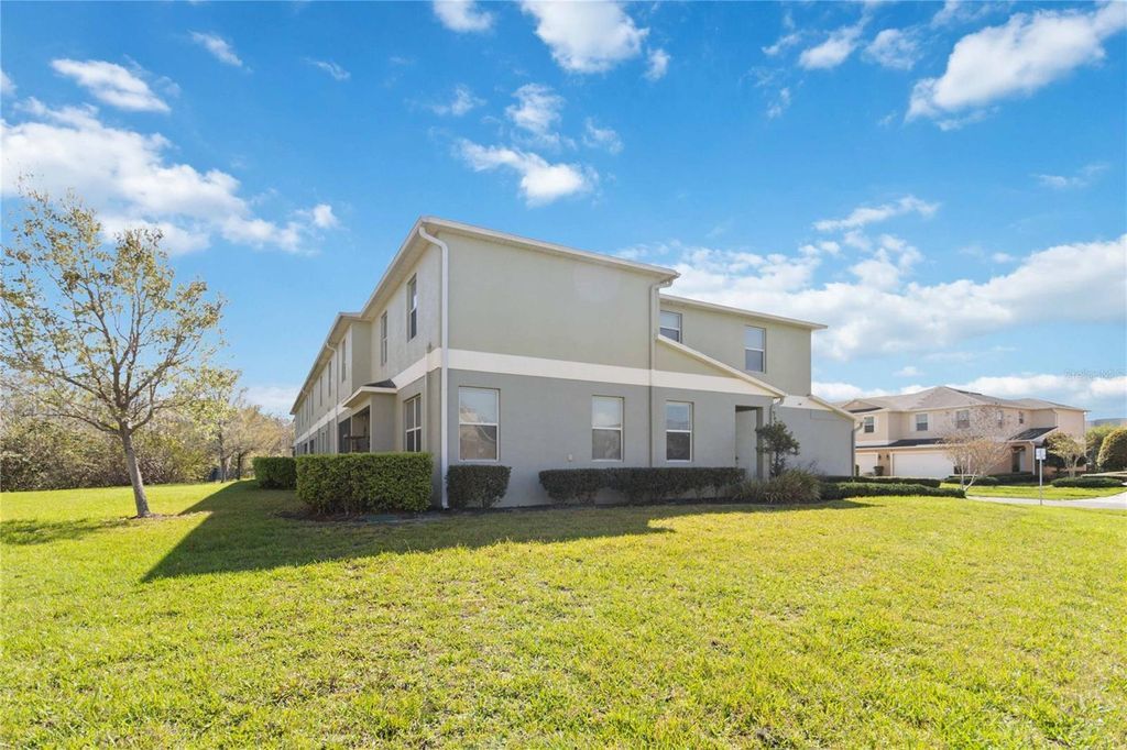 Image 36 of property listing at 3623 RODRICK CIRCLE, Orlando, FL 32824