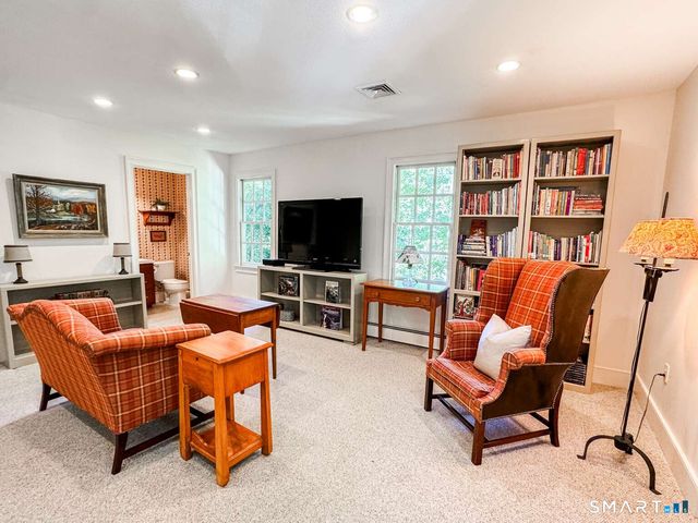 276 Stratton Brook Road, Simsbury, CT 06092