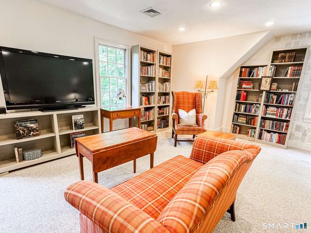 276 Stratton Brook Road, Simsbury, CT 06092