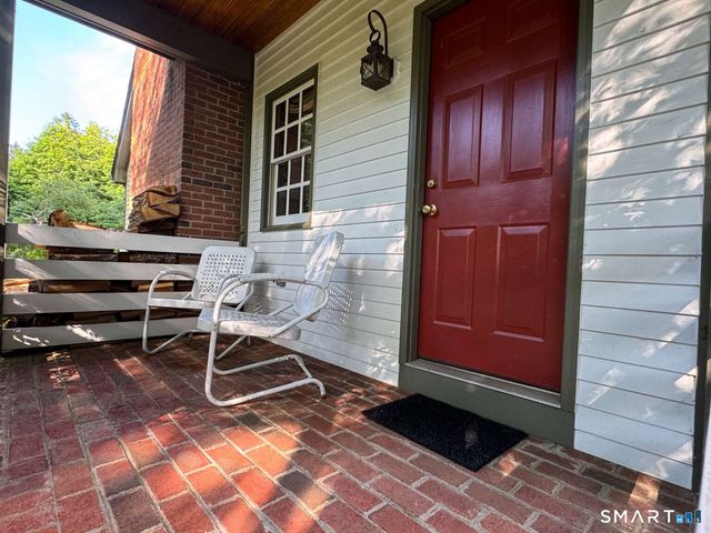 276 Stratton Brook Road, Simsbury, CT 06092