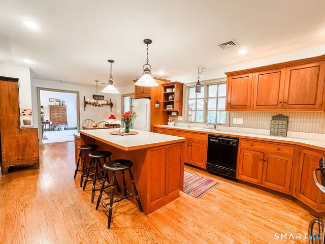 276 Stratton Brook Road, Simsbury, CT 06092