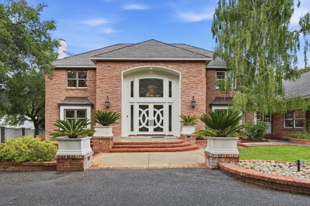 Image 1 of property listing at 108 Harwood Court, Los Gatos, CA 95032