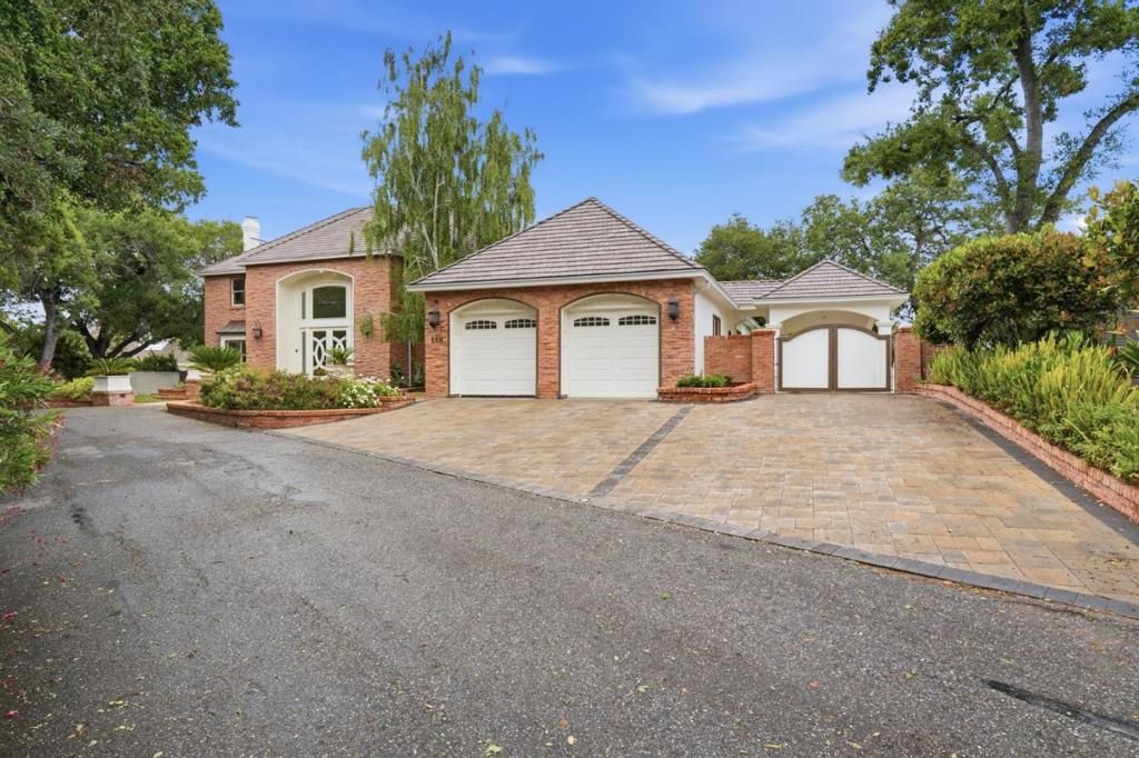 Image 2 of property listing at 108 Harwood Court, Los Gatos, CA 95032