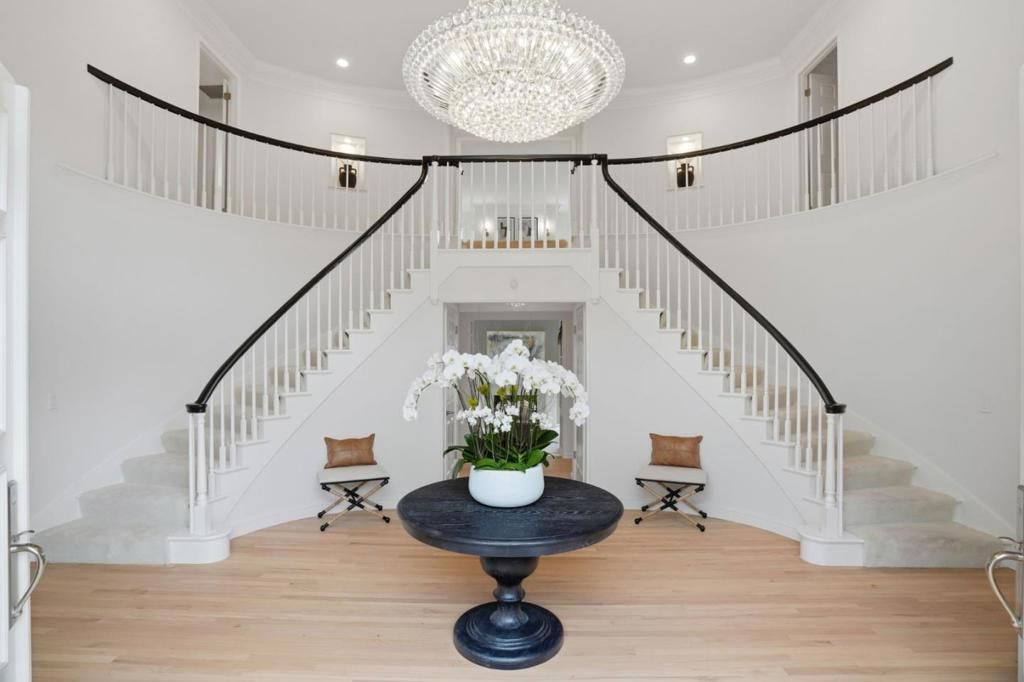 Image 4 of property listing at 108 Harwood Court, Los Gatos, CA 95032