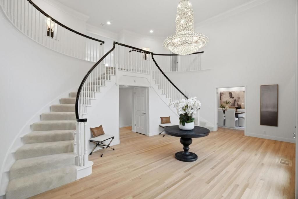 Image 5 of property listing at 108 Harwood Court, Los Gatos, CA 95032