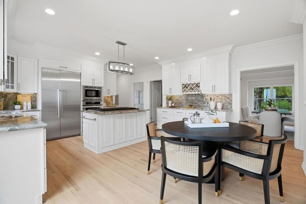 Image 8 of property listing at 108 Harwood Court, Los Gatos, CA 95032