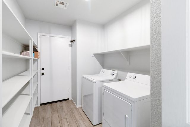 7500 E Deer Valley Road Unit 23, Scottsdale, AZ 85255