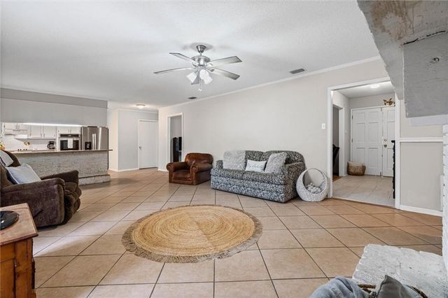 302 Hummingbird N Drive, Satsuma, AL 36572