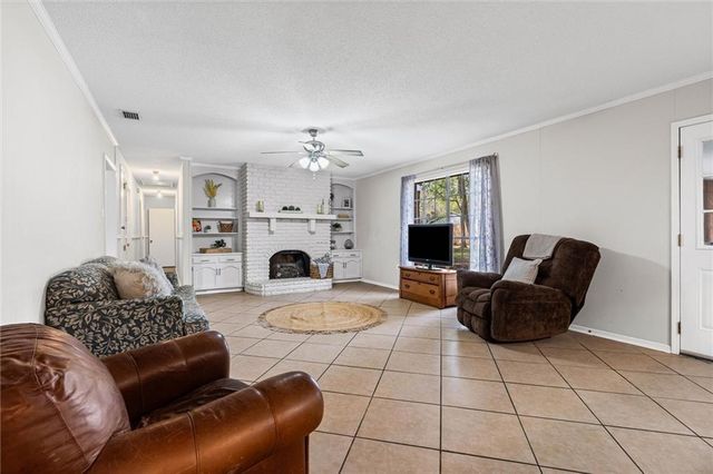 302 Hummingbird N Drive, Satsuma, AL 36572