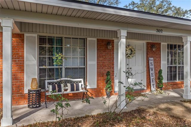 302 Hummingbird N Drive, Satsuma, AL 36572