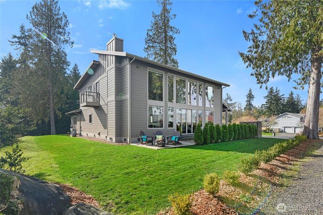 7618 NE Zachariasen Court, Hansville, WA 98340