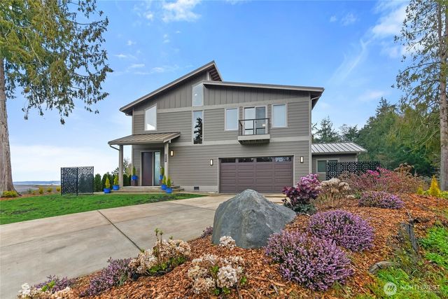 7618 NE Zachariasen Court, Hansville, WA 98340