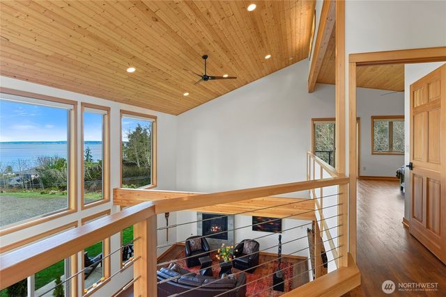 7618 NE Zachariasen Court, Hansville, WA 98340