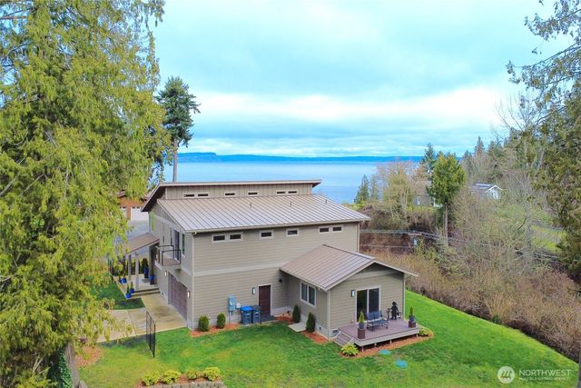 7618 NE Zachariasen Court, Hansville, WA 98340