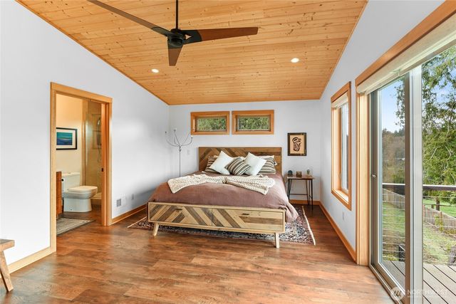 7618 NE Zachariasen Court, Hansville, WA 98340