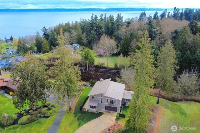 7618 NE Zachariasen Court, Hansville, WA 98340