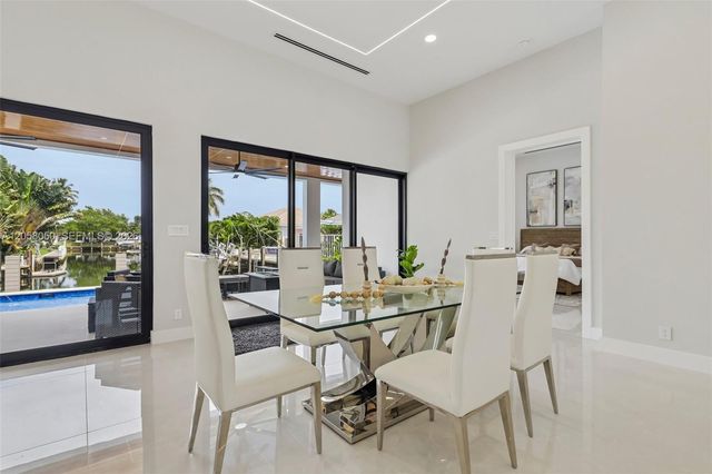 1304 SE 10th Terrace, Deerfield Beach, FL 33441