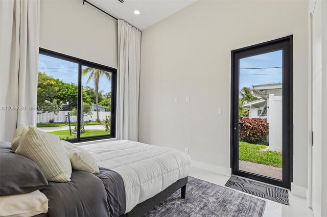 1304 SE 10th Terrace, Deerfield Beach, FL 33441