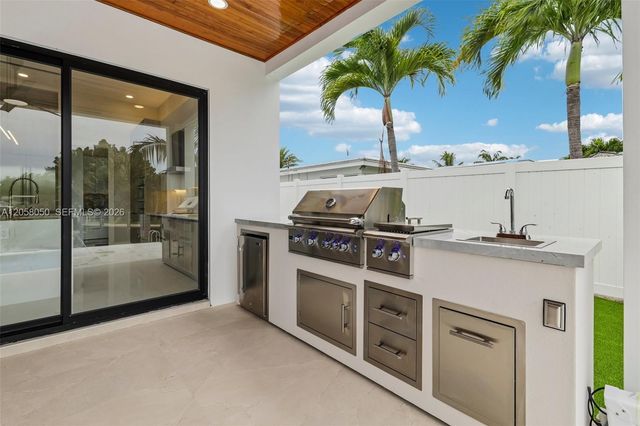 1304 SE 10th Terrace, Deerfield Beach, FL 33441