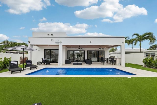1304 SE 10th Terrace, Deerfield Beach, FL 33441