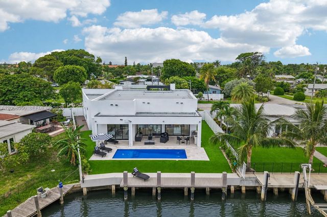 1304 SE 10th Terrace, Deerfield Beach, FL 33441