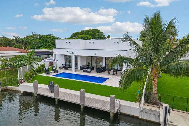 1304 SE 10th Terrace, Deerfield Beach, FL 33441