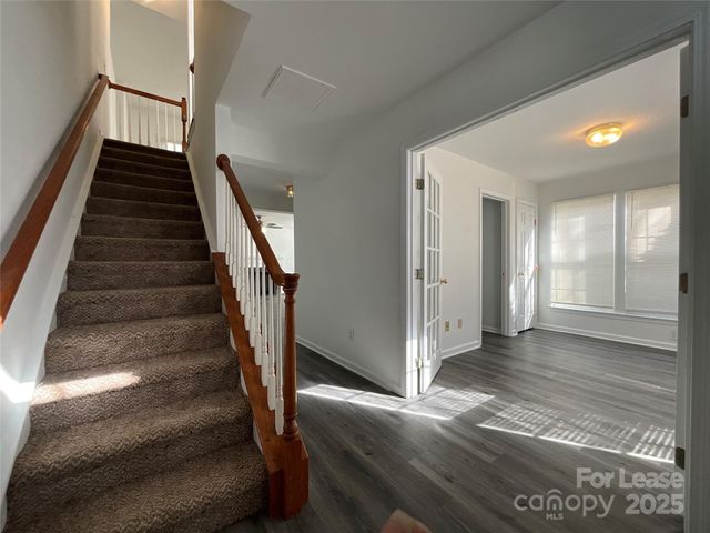 15709 Castle Watch Avenue, Charlotte, NC 28277