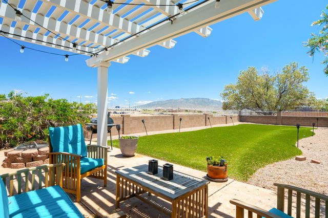 2869 Chessman Drive SE, Rio Rancho, NM 87124