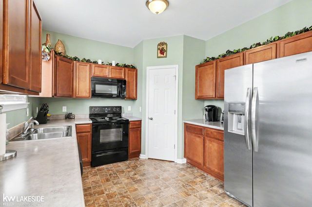 14228 Quail Run Drive, Sterling Heights, MI 48313